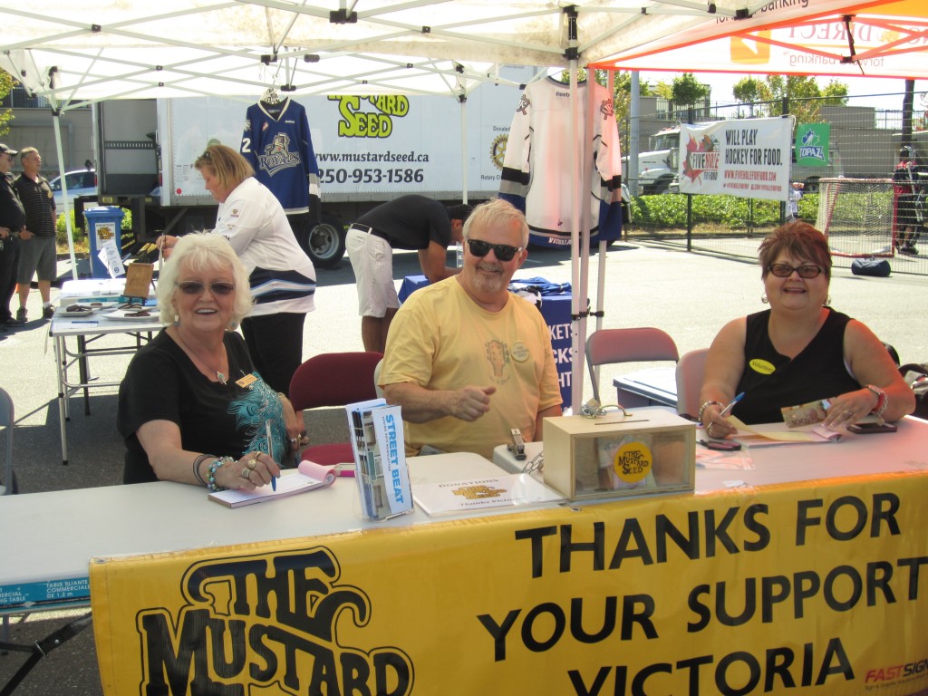 Mustard Seed Food Bank volunteers and staff at Five Hole For Food 2013